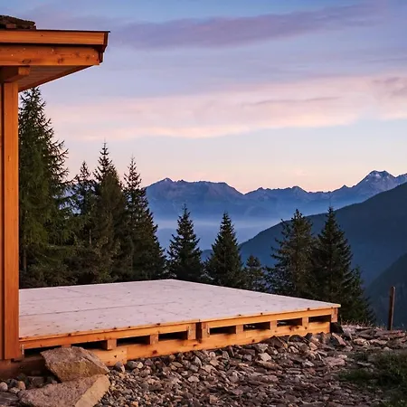 Rifugio Alpe San Romerio Фермерский дом *