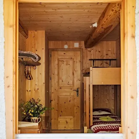 Rifugio Alpe San Romerio Фермерский дом *