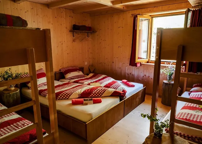 Rifugio Alpe San Romerio Vakantieboerderij Brusio