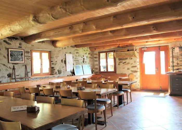 Rifugio Alpe San Romerio 布鲁西奥