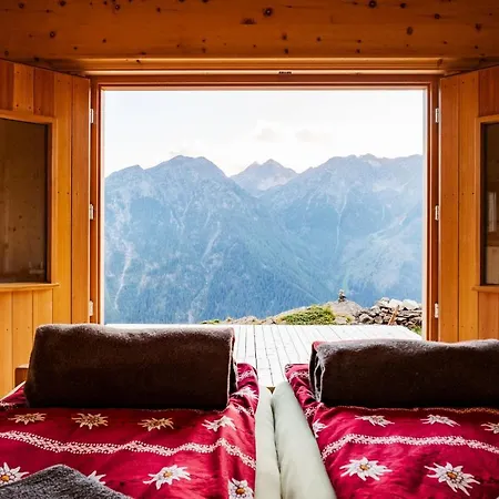 ファームステイ Rifugio Alpe San Romerio *