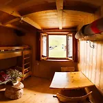 Farm stay Rifugio Alpe San Romerio *